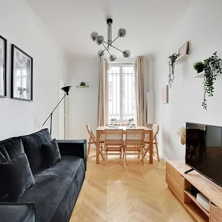 Spacious Cosy -2br 8p- Pl De La Nation Apartment